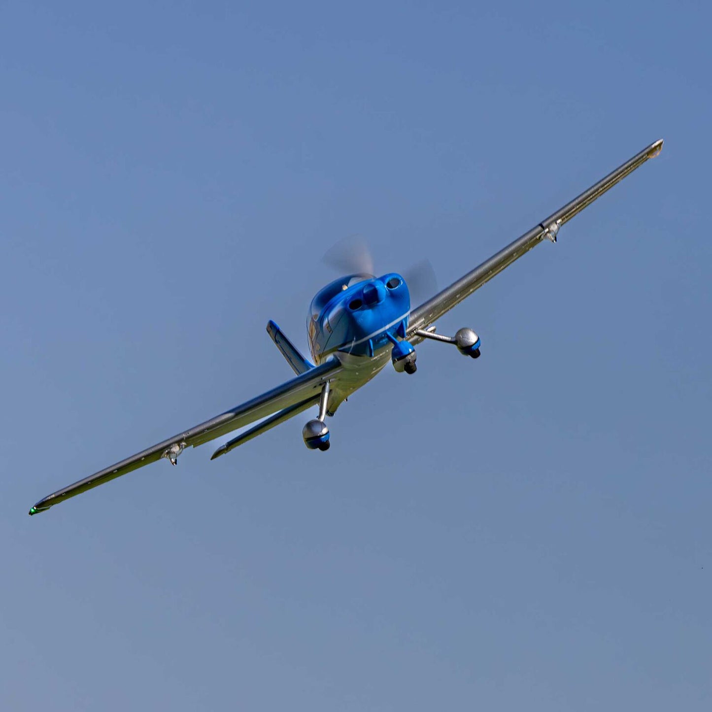 UMX Cirrus SR22T BNF Basic