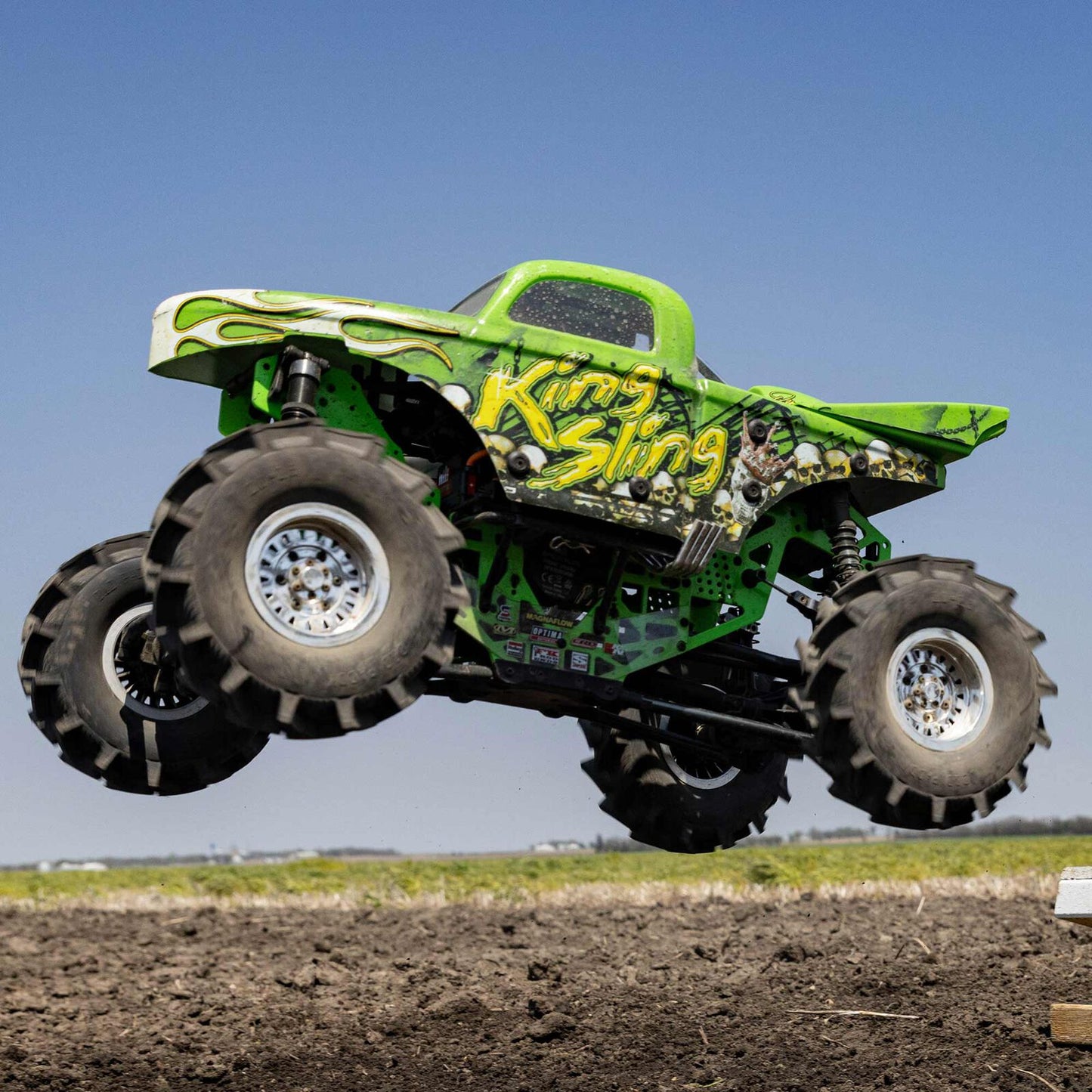 1/10 LMT 4X4 Solid Axle Mega Truck Brushless RTR, King Sling (Requires battery & charger) Green