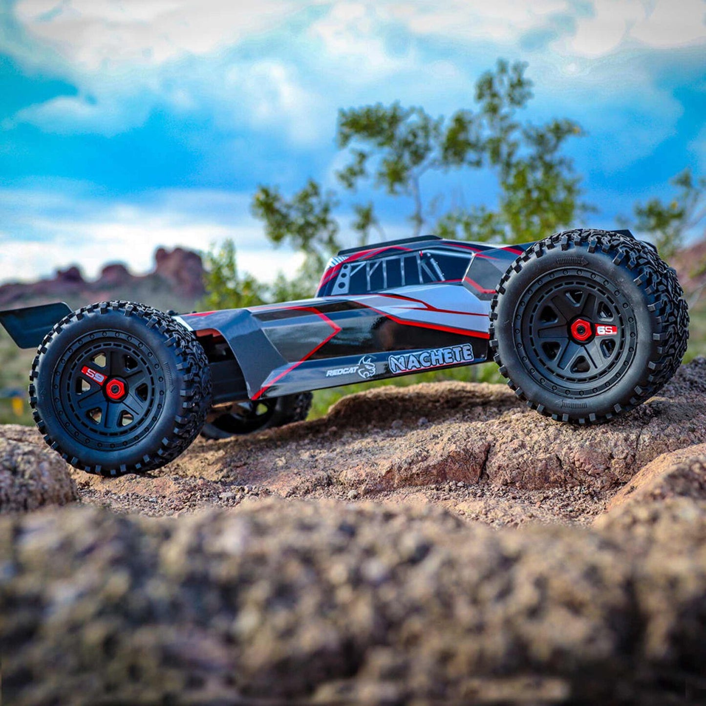 1/6 Machete Brushless Monster Truck Black