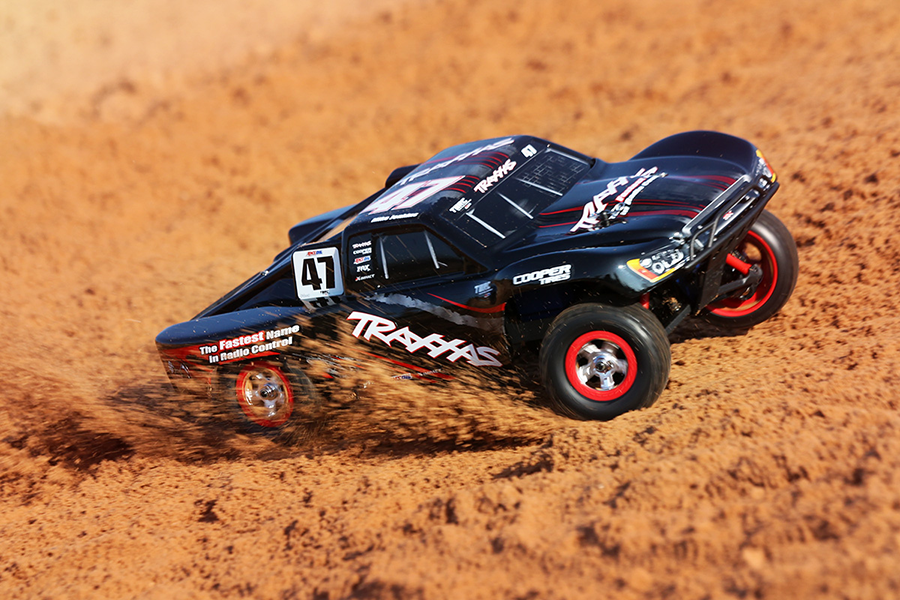 1/16 Slash, 4WD, RTR (Includes battery & charger): Mike