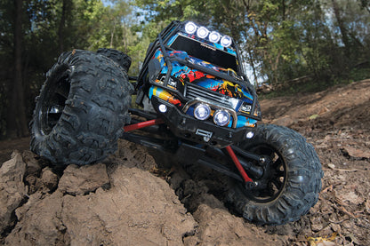 1/16 Summit, 4WD, RTR (Includes battery & charger): Rock and Roll