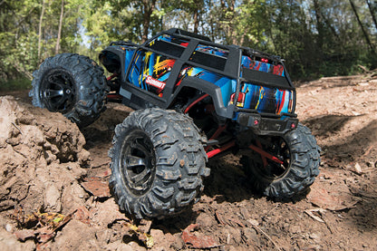 1/16 Summit, 4WD, RTR (Includes battery & charger): Rock and Roll