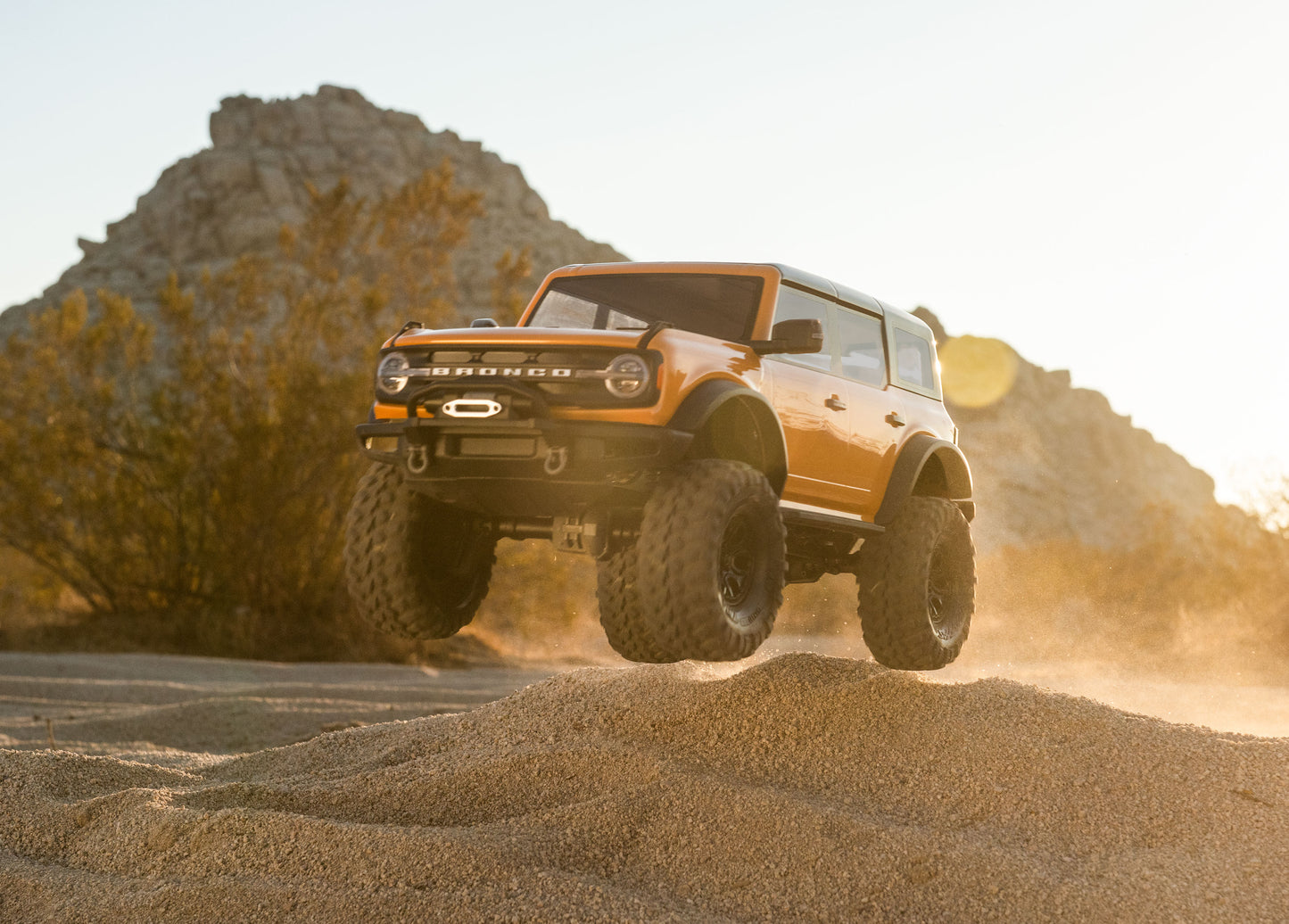 1/10 TRX-4 2021 Ford Bronco, 4WD, RTD (Requires battery & charger): Orange