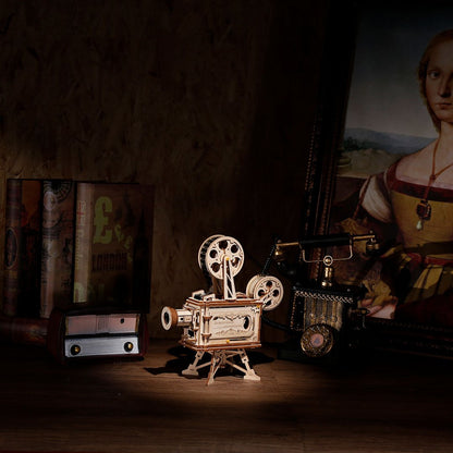 Mechanical Wood Models; Vitascope - working projector, hand-crank generator